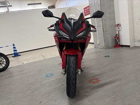 ホンダ CBR250RR (MC51) 【マル得】CBR250RR 2020年モデル アクラポビッチ製サイレンサー装備 4