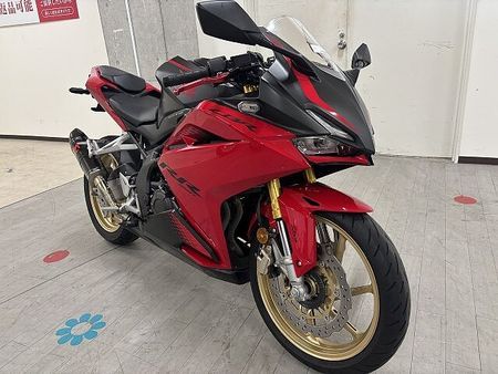 ホンダ CBR250RR (MC51) 【マル得】CBR250RR 2020年モデル アクラポビッチ製サイレンサー装備 5
