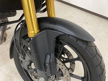 スズキ Vストローム1000 【マル得】V-Strom 1000 2014年モデル GIVI製パニア/リアボックス装備 14