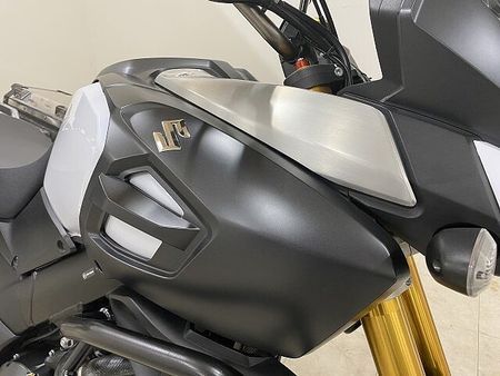 スズキ Vストローム1000 【マル得】V-Strom 1000 2014年モデル GIVI製パニア/リアボックス装備 16