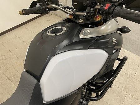 スズキ Vストローム1000 【マル得】V-Strom 1000 2014年モデル GIVI製パニア/リアボックス装備 18