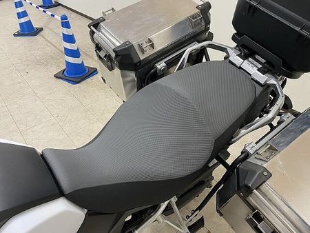スズキ Vストローム1000 【マル得】V-Strom 1000 2014年モデル GIVI製パニア/リアボックス装備 22