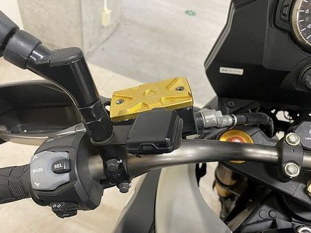 スズキ Vストローム1000 【マル得】V-Strom 1000 2014年モデル GIVI製パニア/リアボックス装備 40
