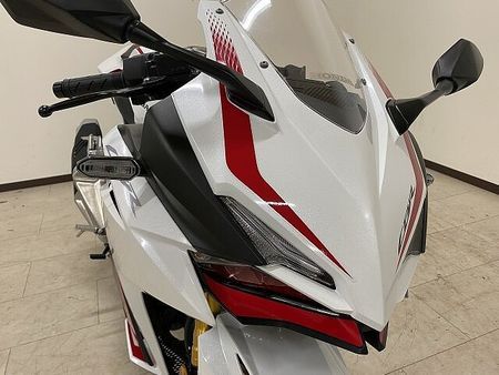 ホンダ CBR250RR (MC51) 【マル得】CBR250RR 2020年モデル マルチバー/スマホホルダー/USB装備 14
