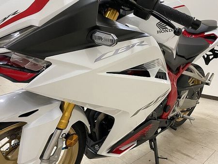 ホンダ CBR250RR (MC51) 【マル得】CBR250RR 2020年モデル マルチバー/スマホホルダー/USB装備 20