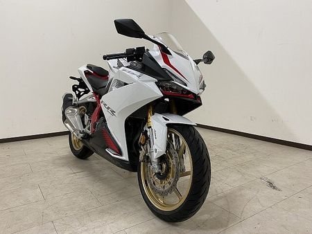ホンダ CBR250RR (MC51) 【マル得】CBR250RR 2020年モデル マルチバー/スマホホルダー/USB装備 4