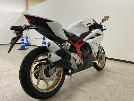 ホンダ CBR250RR (MC51) 【マル得】CBR250RR 2020年モデル マルチバー/スマホホルダー/USB装備 8