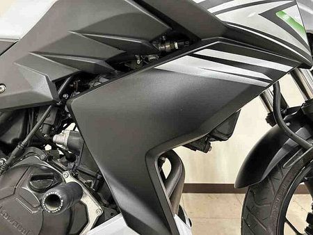 カワサキ Z250 【マル得】Z250 2014年モデル フェンダーレス 14