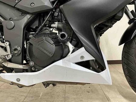 カワサキ Z250 【マル得】Z250 2014年モデル フェンダーレス 15