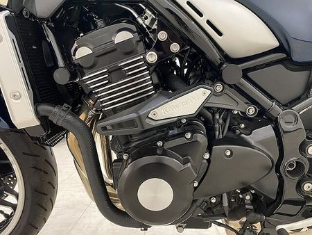 カワサキ Z900RS 【マル得】Z900RS 2022年モデル グラブバー装備 24