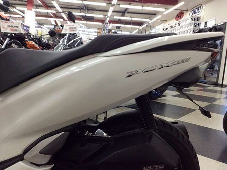 ホンダ PCX150 【マル得】PCX150【スマートキー・フェンダーレス仕様・リアタイヤ新品交換】!! 39