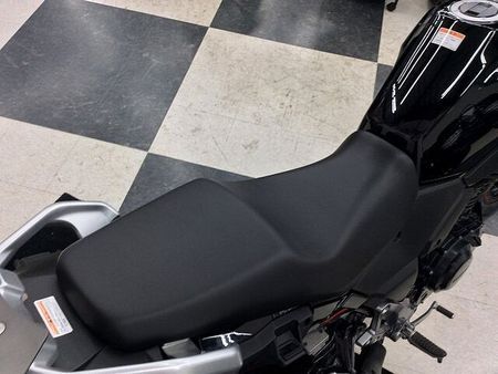 スズキ Vストローム250 Vストローム250【足つきも良く低速でも力強い☆】!! 21
