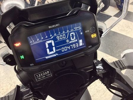 スズキ Vストローム250 Vストローム250【足つきも良く低速でも力強い☆】!! 8