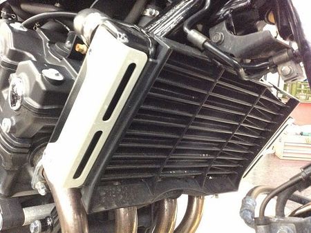 ホンダ CB400スーパーフォア CB400SF-4【VTECエンジン・4気筒ネイキッド?・USB1口】!! 25