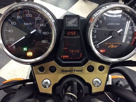 ホンダ CB400スーパーフォア CB400SF-4【VTECエンジン・4気筒ネイキッド?・USB1口】!! 8