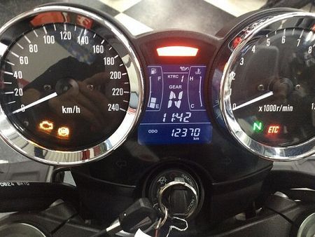 カワサキ Z900RS Z900RS【火の玉カラー・ETC(2.0)標準・4気筒ネイキッド】 8