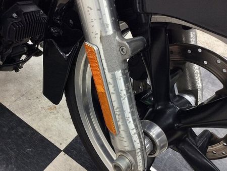 ハーレーダビッドソン FLD FLD1580 (スイッチバック)【ツインカム96・ダイナシリーズ・脱着式ウインドシールド 37