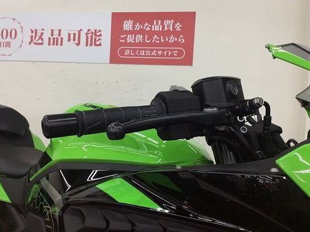 カワサキ ZX-25R Ninja ZX-25R SE【フルカウル4気筒・クイックシフター・走行5,000?未満】 20