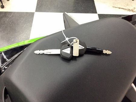 カワサキ ZX-25R NINJA ZX-25R SE【フルカウル4気筒・クイックシフター・USB電源】 11