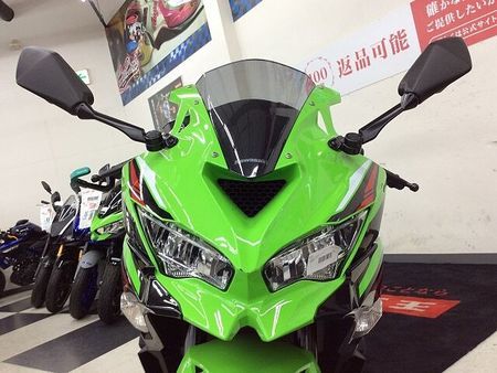 カワサキ ZX-25R NINJA ZX-25R SE【フルカウル4気筒・クイックシフター・USB電源】 17