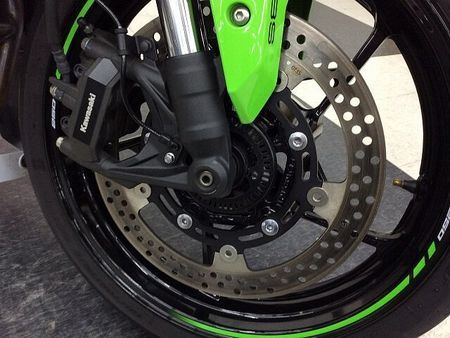 カワサキ ZX-25R NINJA ZX-25R SE【フルカウル4気筒・クイックシフター・USB電源】 23