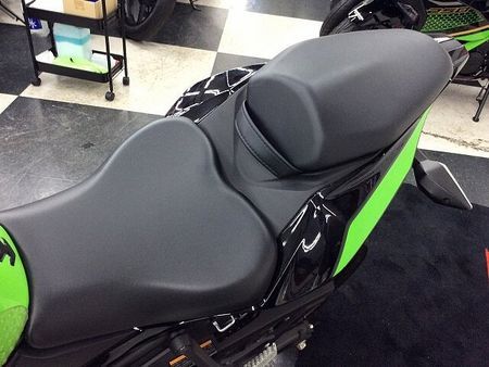 カワサキ ZX-25R NINJA ZX-25R SE【フルカウル4気筒・クイックシフター・USB電源】 35