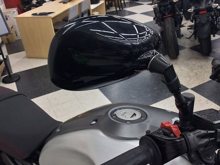 ヤマハ XSR900 XSR900【トラクションコントロール・スリッパークラッチ装備】 34