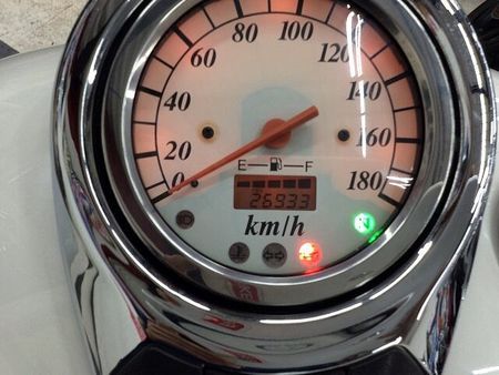 スズキ イントルーダー400 イントルーダー400クラシック【キャストホイール仕様・キャブレターモデル・エンジンガード】 8