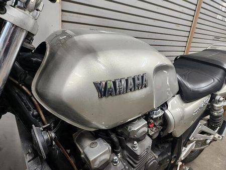 ヤマハ XJR1200 これぞオートバイ!という風格漂う空冷ビッグネイキッド! 10
