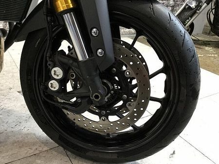 ヤマハ MT-09 【マル得車輛】MT-09 サイドバッグサポート エンジンガード 赤キー有り!! 14