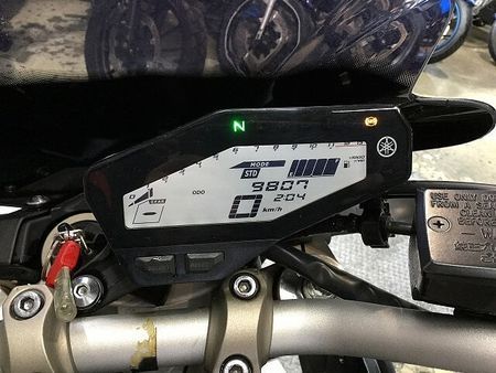 ヤマハ MT-09 【マル得車輛】MT-09 サイドバッグサポート エンジンガード 赤キー有り!! 3
