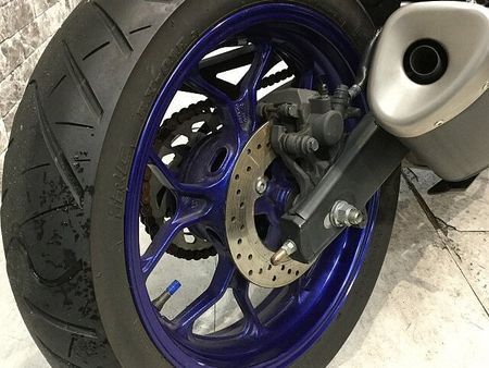ヤマハ YZF-R25 YZF-R25 フェンダーレス スクリーン ヘルメットロック USB電源 マルチバー!! 17