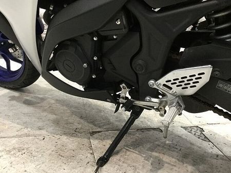ヤマハ YZF-R25 YZF-R25 フェンダーレス スクリーン ヘルメットロック USB電源 マルチバー!! 23