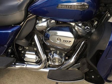 ハーレーダビッドソン FLHTCUTG TRIKE TRIGLIDE ULTRA トライグライドウルトラ マフラー グリップ タンクキャップ !! 13