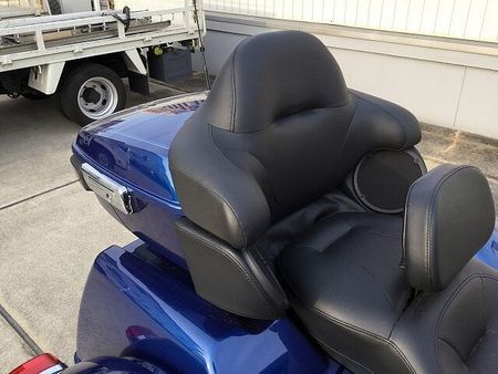 ハーレーダビッドソン FLHTCUTG TRIKE TRIGLIDE ULTRA トライグライドウルトラ マフラー グリップ タンクキャップ !! 17