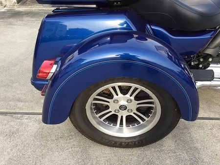 ハーレーダビッドソン FLHTCUTG TRIKE TRIGLIDE ULTRA トライグライドウルトラ マフラー グリップ タンクキャップ !! 18
