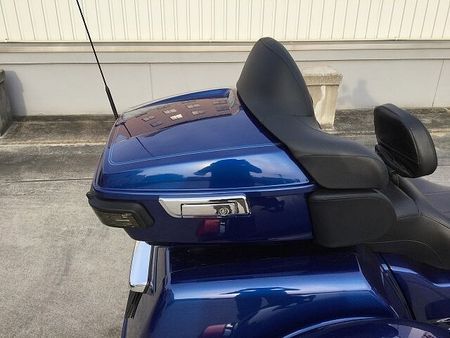 ハーレーダビッドソン FLHTCUTG TRIKE TRIGLIDE ULTRA トライグライドウルトラ マフラー グリップ タンクキャップ !! 19