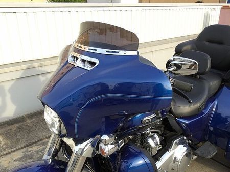 ハーレーダビッドソン FLHTCUTG TRIKE TRIGLIDE ULTRA トライグライドウルトラ マフラー グリップ タンクキャップ !! 22