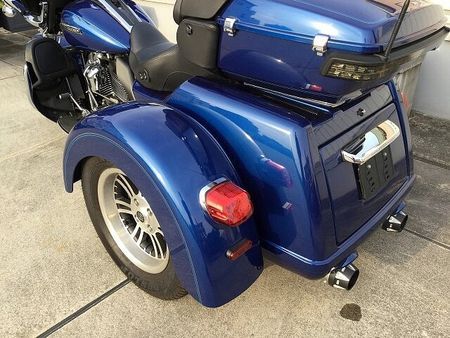 ハーレーダビッドソン FLHTCUTG TRIKE TRIGLIDE ULTRA トライグライドウルトラ マフラー グリップ タンクキャップ !! 30
