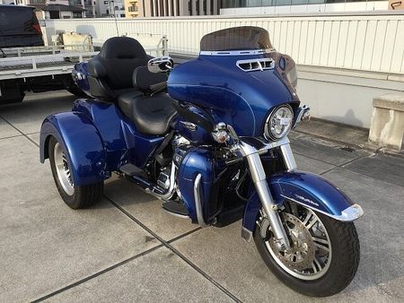 ハーレーダビッドソン FLHTCUTG TRIKE TRIGLIDE ULTRA トライグライドウルトラ マフラー グリップ タンクキャップ !! 5
