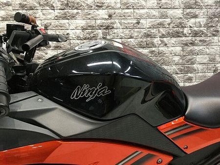 カワサキ ニンジャ 250 NINJA250 ヨシムラマフラー USB電源 スクリーン フェンダーレス マルチバー メ 34