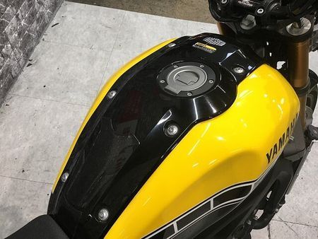 ヤマハ XSR900 XSR900 SP忠男マフラー USB電源 バイザー サイドバッグ フレームダンパー ハン 17