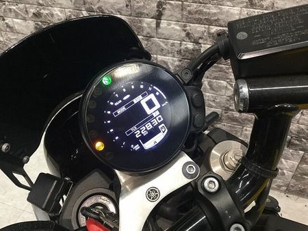 ヤマハ XSR900 XSR900 SP忠男マフラー USB電源 バイザー サイドバッグ フレームダンパー ハン 2