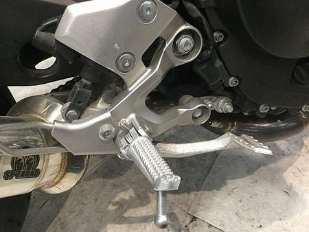 ヤマハ XSR900 XSR900 SP忠男マフラー USB電源 バイザー サイドバッグ フレームダンパー ハン 24