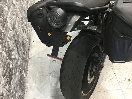 ヤマハ XSR900 XSR900 SP忠男マフラー USB電源 バイザー サイドバッグ フレームダンパー ハン 28