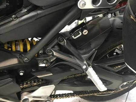 ヤマハ XSR900 XSR900 SP忠男マフラー USB電源 バイザー サイドバッグ フレームダンパー ハン 36
