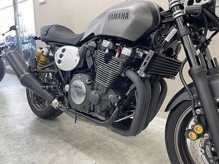ヤマハ XJR1300C XJR1300C ACTIVEバーハンドル OVER製バックステップ POSHウィンカー 11