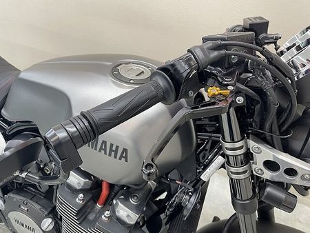 ヤマハ XJR1300C XJR1300C ACTIVEバーハンドル OVER製バックステップ POSHウィンカー 19