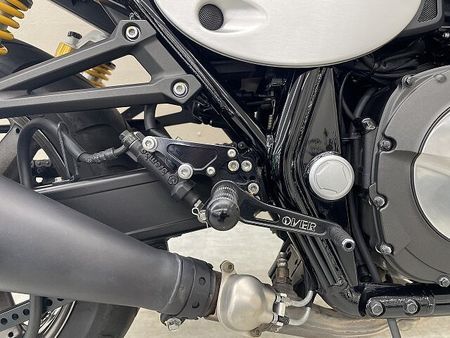 ヤマハ XJR1300C XJR1300C ACTIVEバーハンドル OVER製バックステップ POSHウィンカー 24