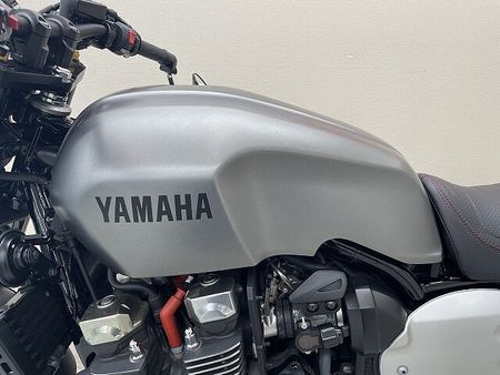ヤマハ XJR1300C XJR1300C ACTIVEバーハンドル OVER製バックステップ POSHウィンカー 33